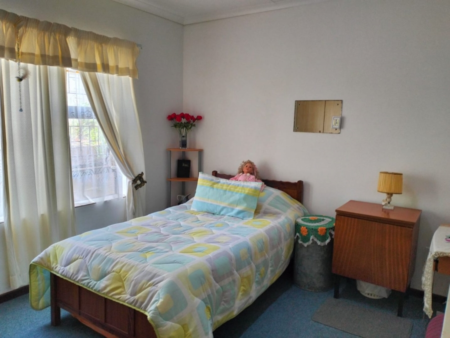 3 Bedroom Property for Sale in Fraaiuitsig Western Cape